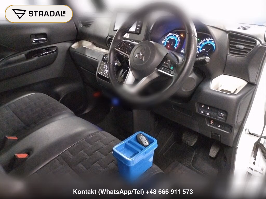MITSUBISHI DELICA MINI 4WD T PREMIUM, miniaturka 4