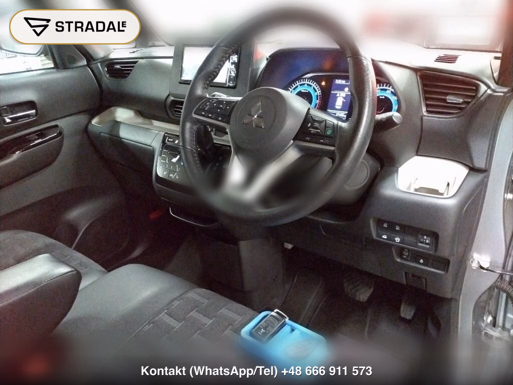 MITSUBISHI DELICA MINI 4WD T PREMIUM, miniaturka 4