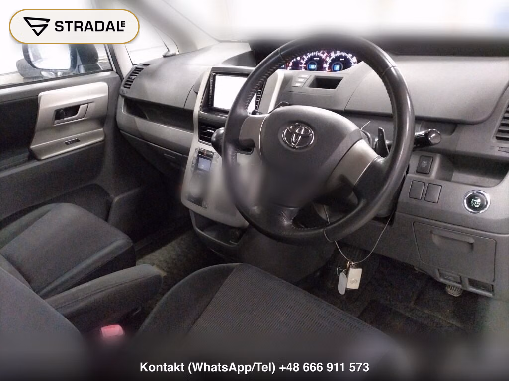 TOYOTA VOXY 4WD ZS, miniaturka 4