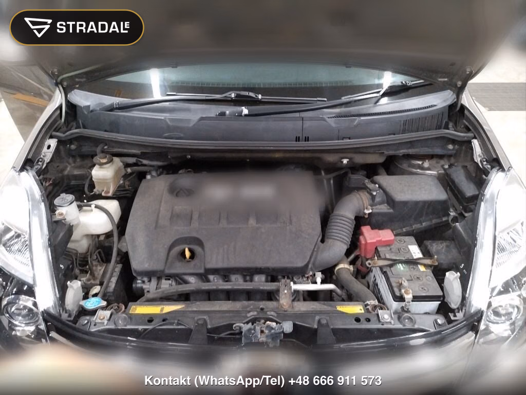 TOYOTA ISIS 4WD PLATANA, miniaturka 7