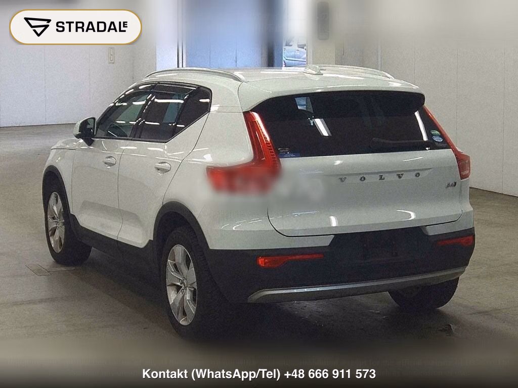 VOLVO XC40 4WD B4 AWD MOMENTUM, miniaturka 3