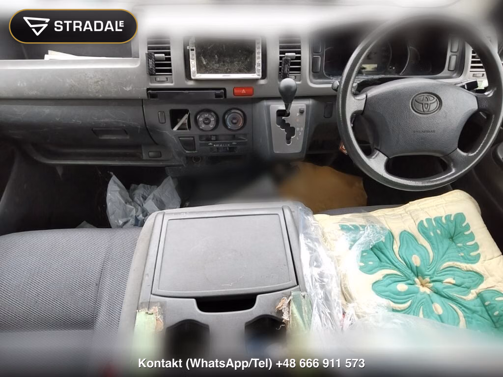TOYOTA HIACE VAN 4D DX, miniaturka 4