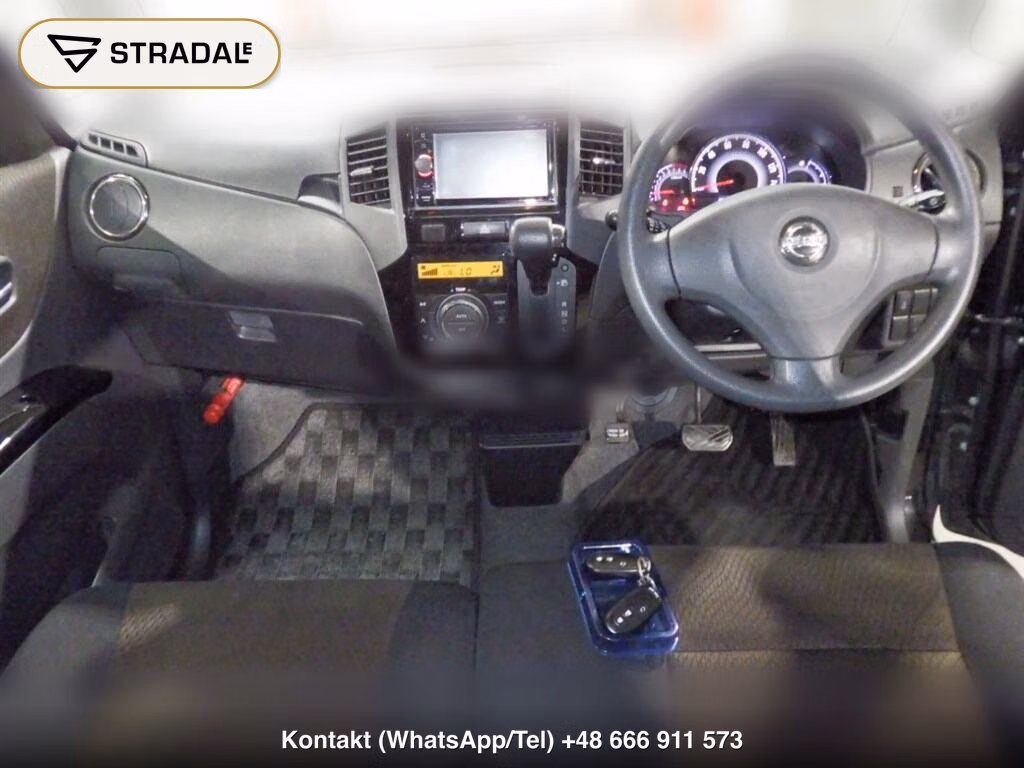 NISSAN ROOX E, miniaturka 4