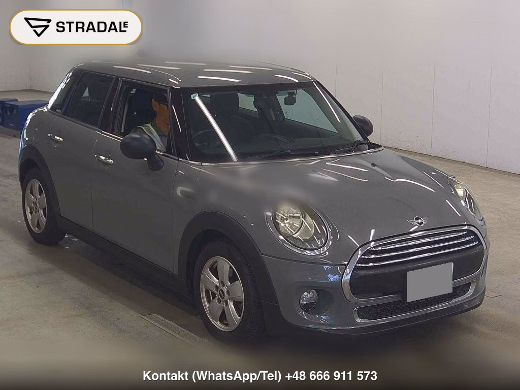 MINI MINI 5D ONE 2017, aukcja z Japonii, zdjęcie 1