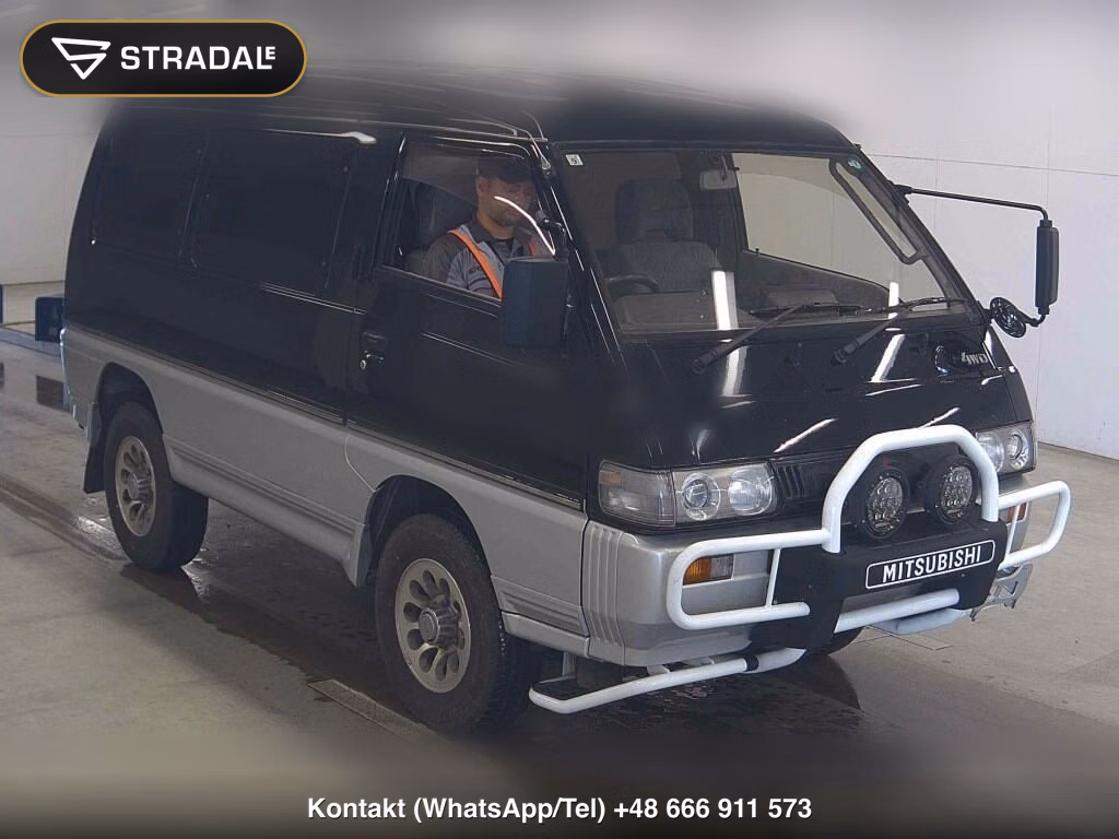 MITSUBISHI DELICA STAR WAGON 4D 4WD GLX 1993, aukcja z Japonii, zdjęcie 1