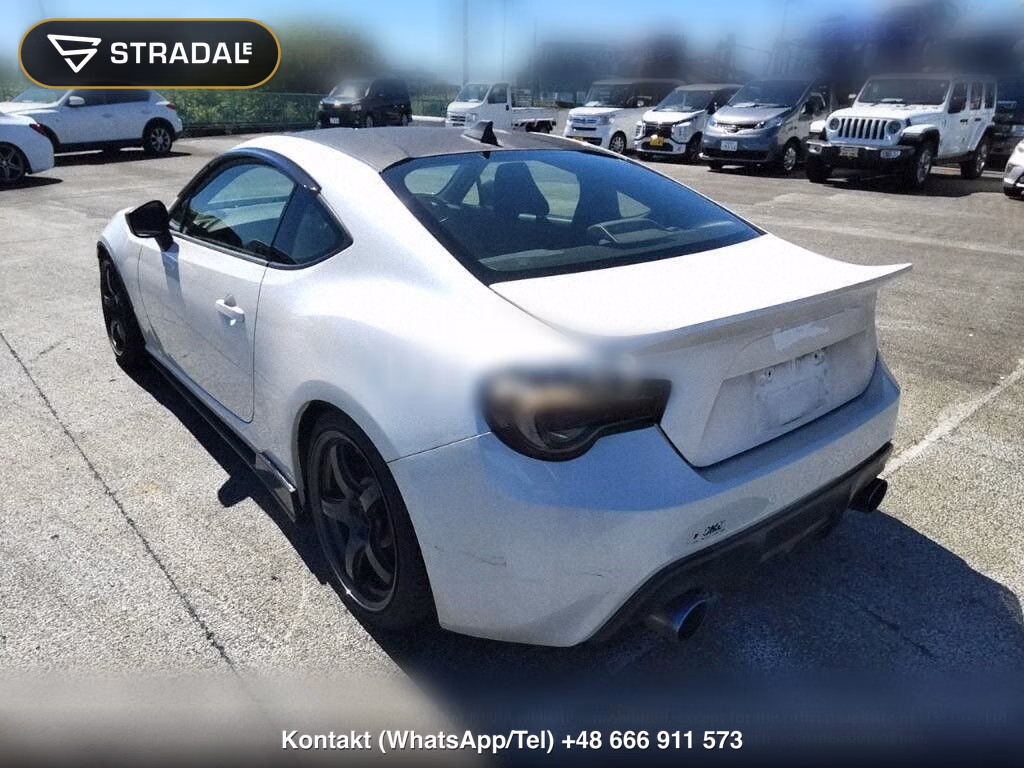 TOYOTA 86 G, miniaturka 3