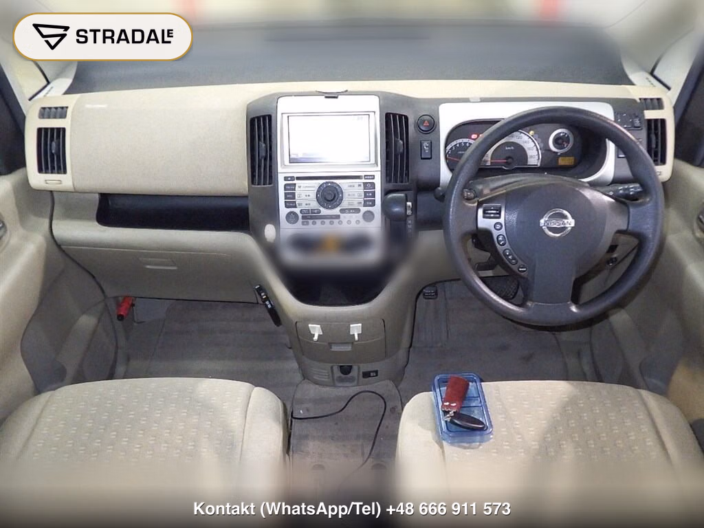 NISSAN SERENA 5D, miniaturka 4