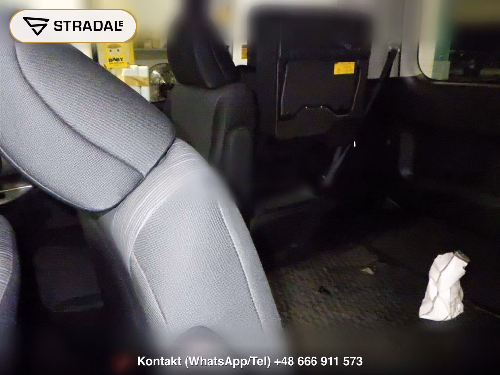 TOYOTA VOXY 4WD ZS, miniaturka 7