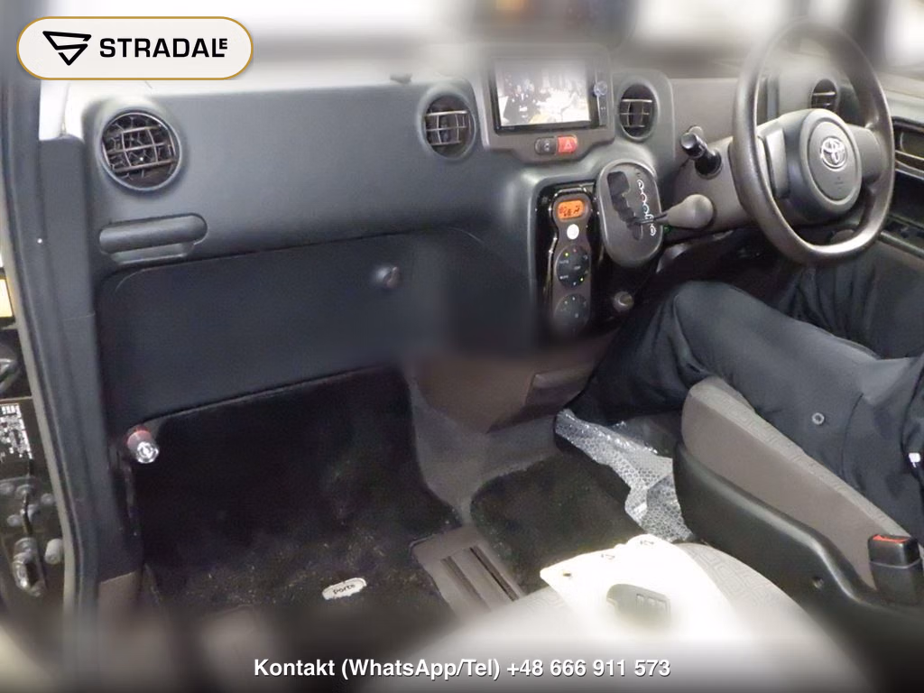 TOYOTA PORTE 4D X, miniaturka 4