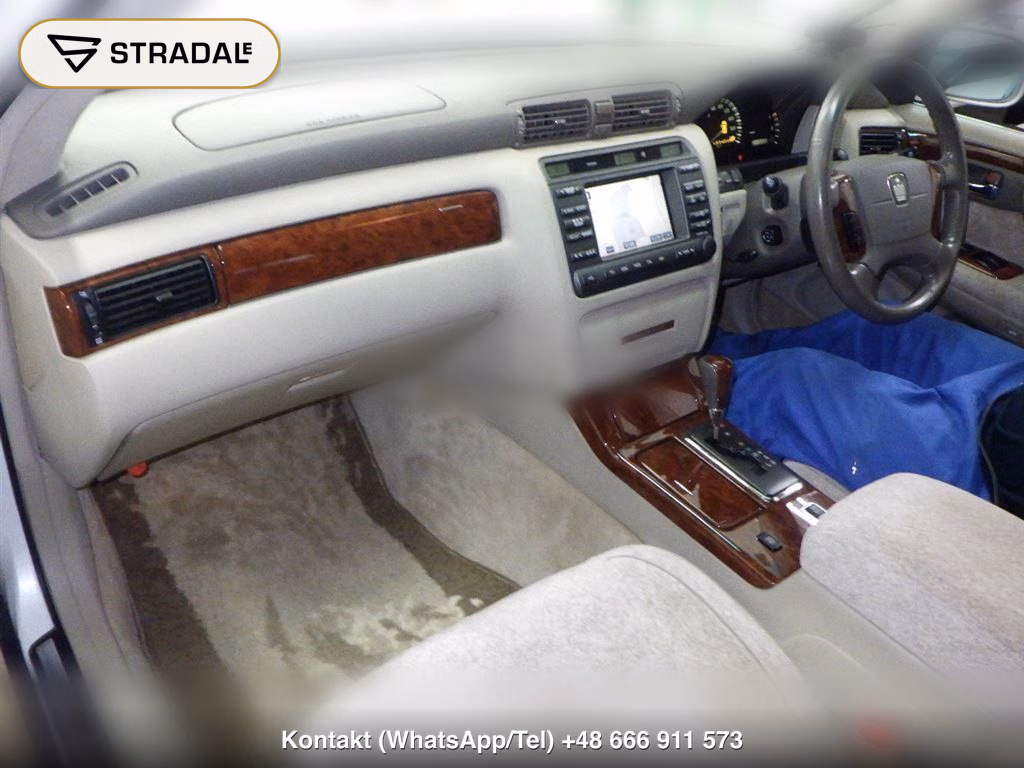 TOYOTA CROWN MAJESTA 4D 3.0A TYPE, miniaturka 4