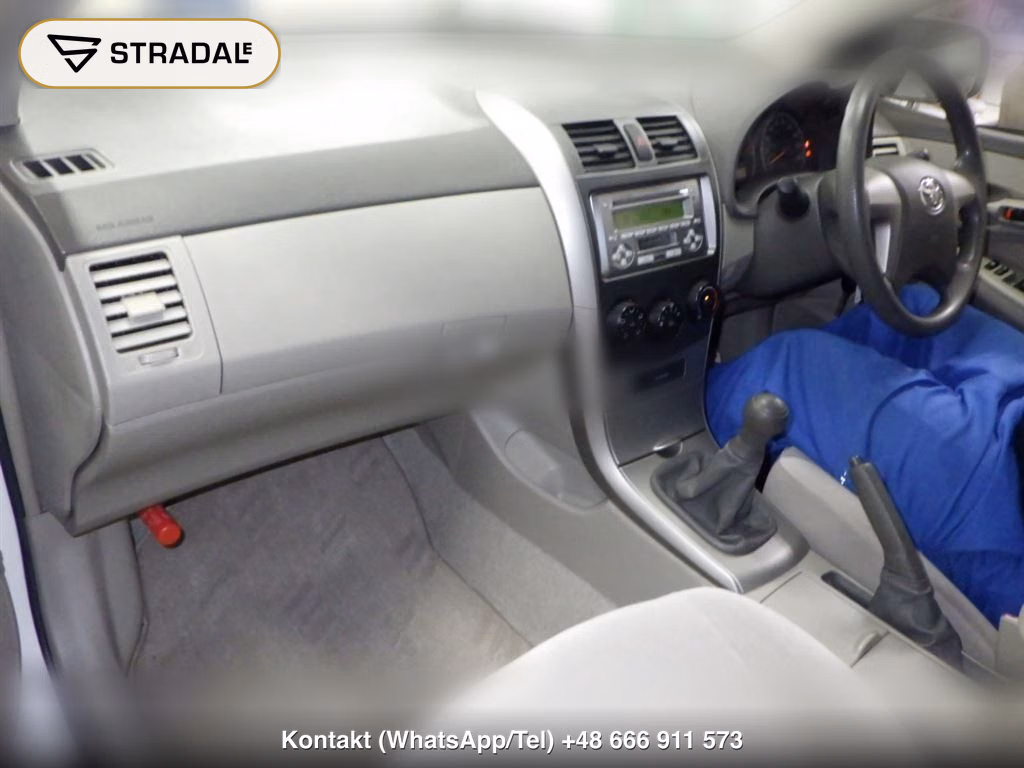 TOYOTA COROLLA AXIO X, miniaturka 4