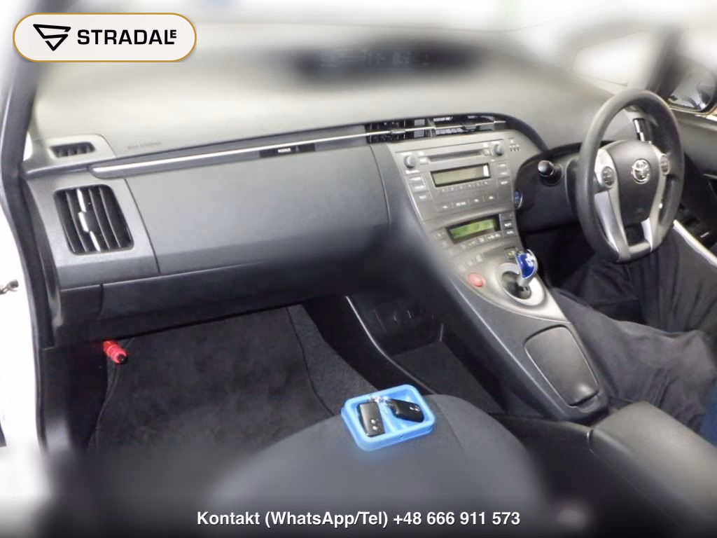 TOYOTA PRIUS 5D L, miniaturka 4