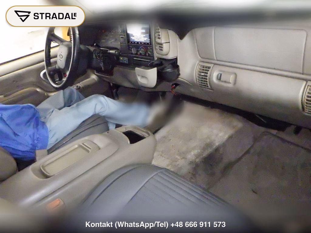 CHEVROLET SUBURBAN 4WD LT, miniaturka 4