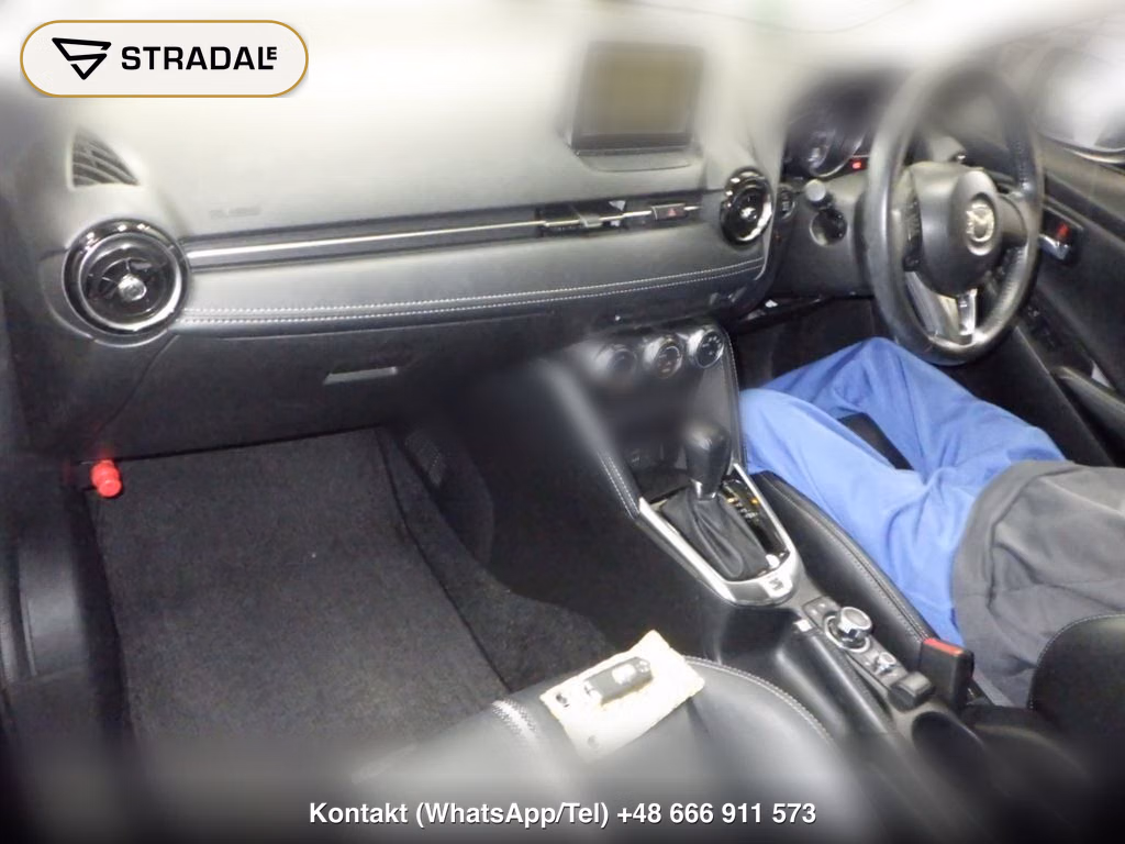 MAZDA DEMIO 5D 13S BLACK LEATHER LIMITED, miniaturka 4