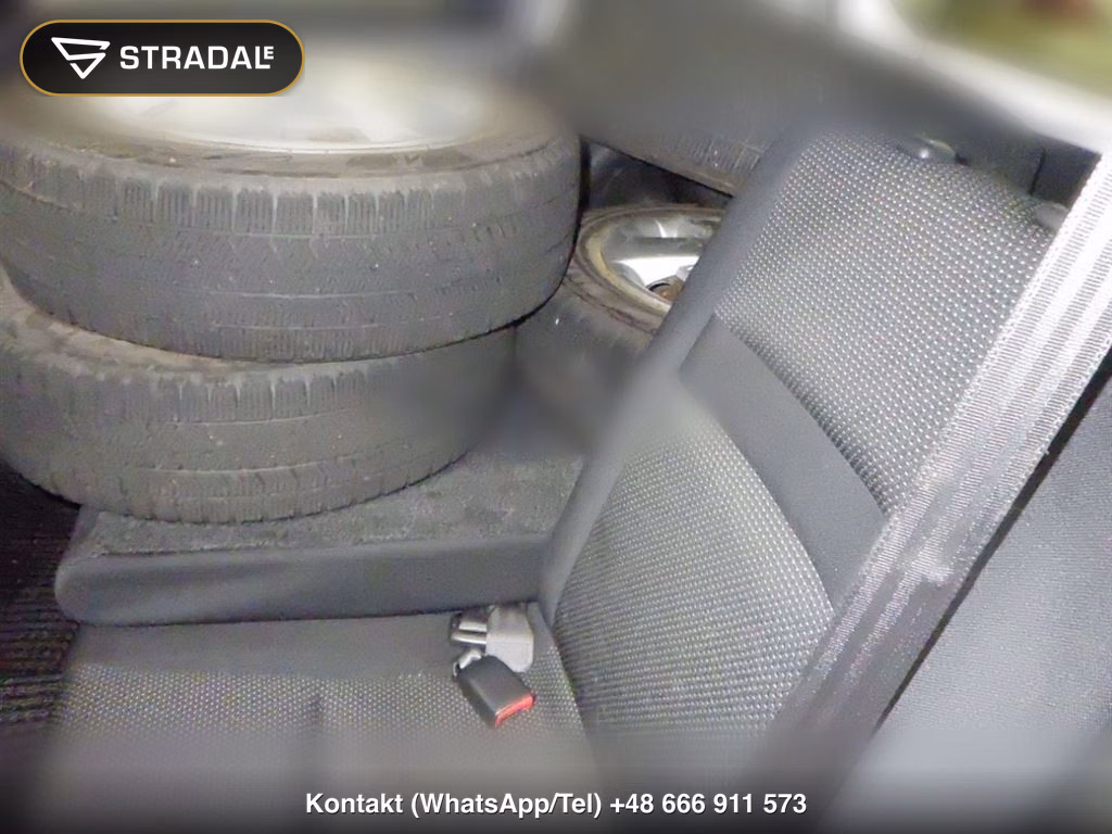 TOYOTA IST 1.3F, miniaturka 7