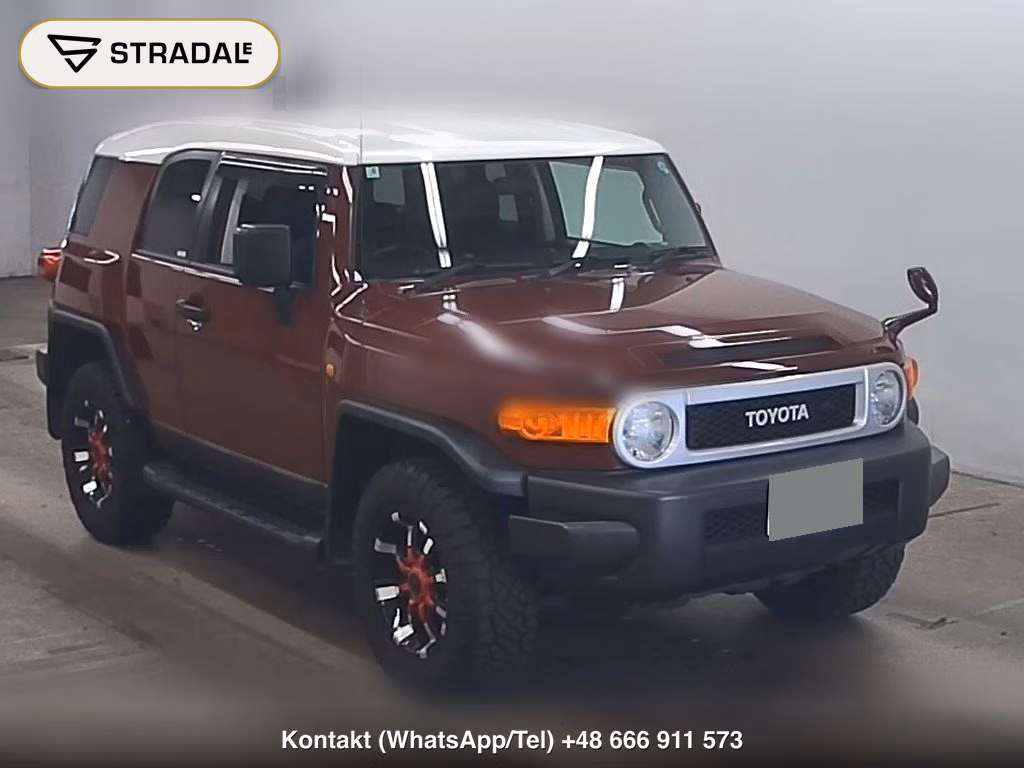TOYOTA FJ CRUISER 4WD OFF-ROAD PACKAGE 2011, aukcja z Japonii, zdjęcie 1