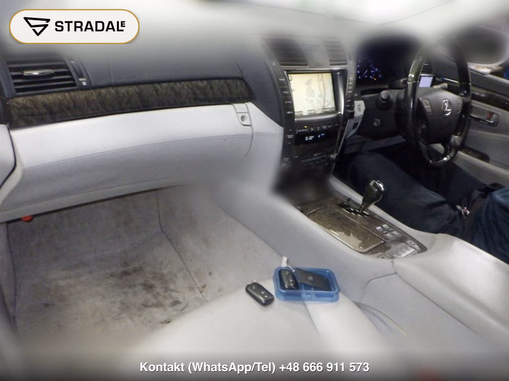 LEXUS LS 4WD LS600H VERSION U I PACKAGE, miniaturka 4