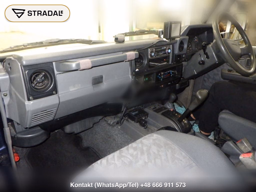 TOYOTA LAND CRUISER 70 5D 4WD ZX, miniaturka 4