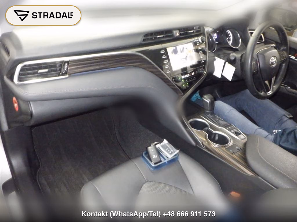 TOYOTA CAMRY 4D G LEATHER PACKAGE, miniaturka 4