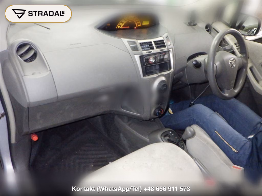 TOYOTA VITZ 5D 4WD F, miniaturka 4