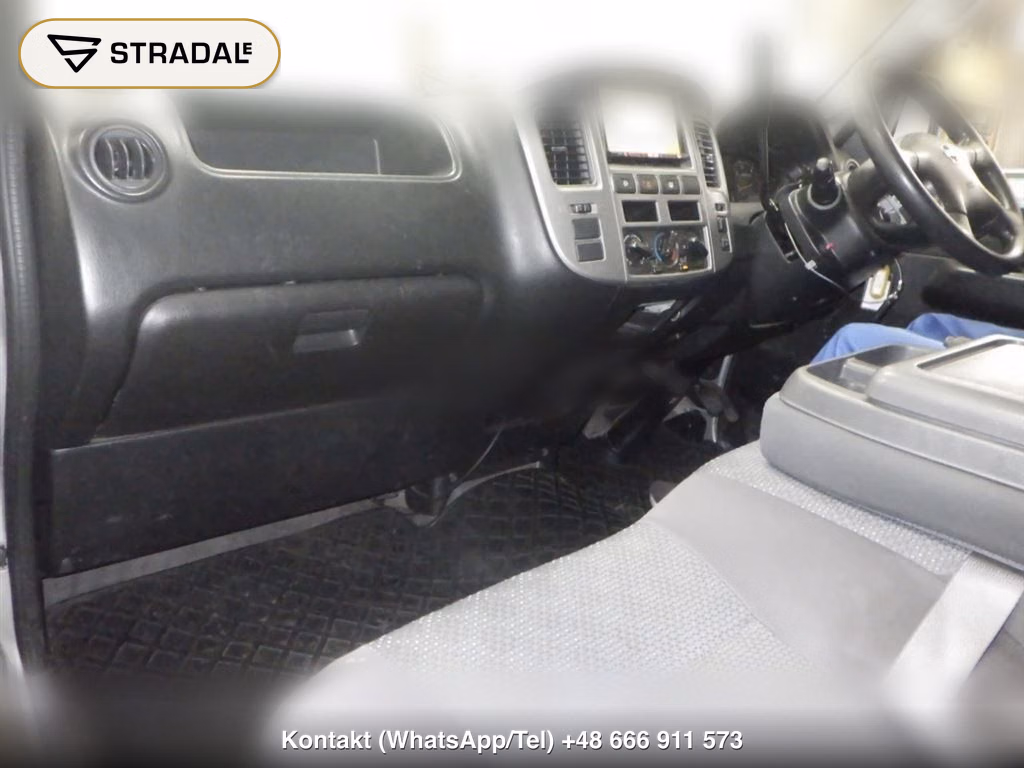 NISSAN CARAVAN 4D 4WD LONG DX, miniaturka 4