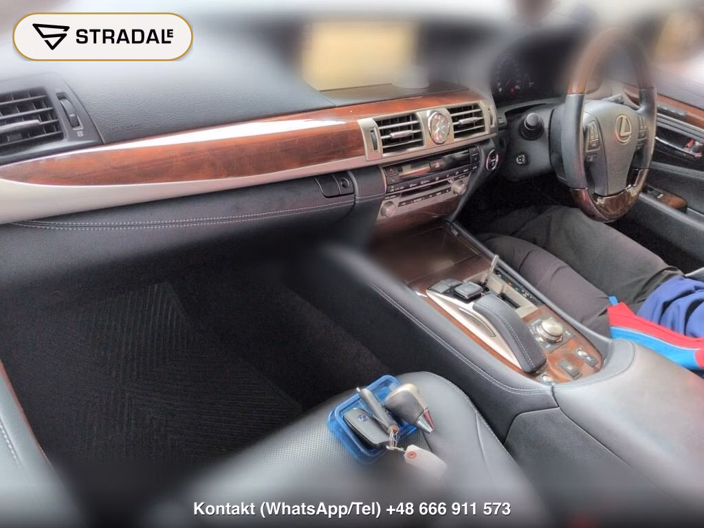 LEXUS LS 4WD LS600H VERSION C I PACKAGE, miniaturka 4