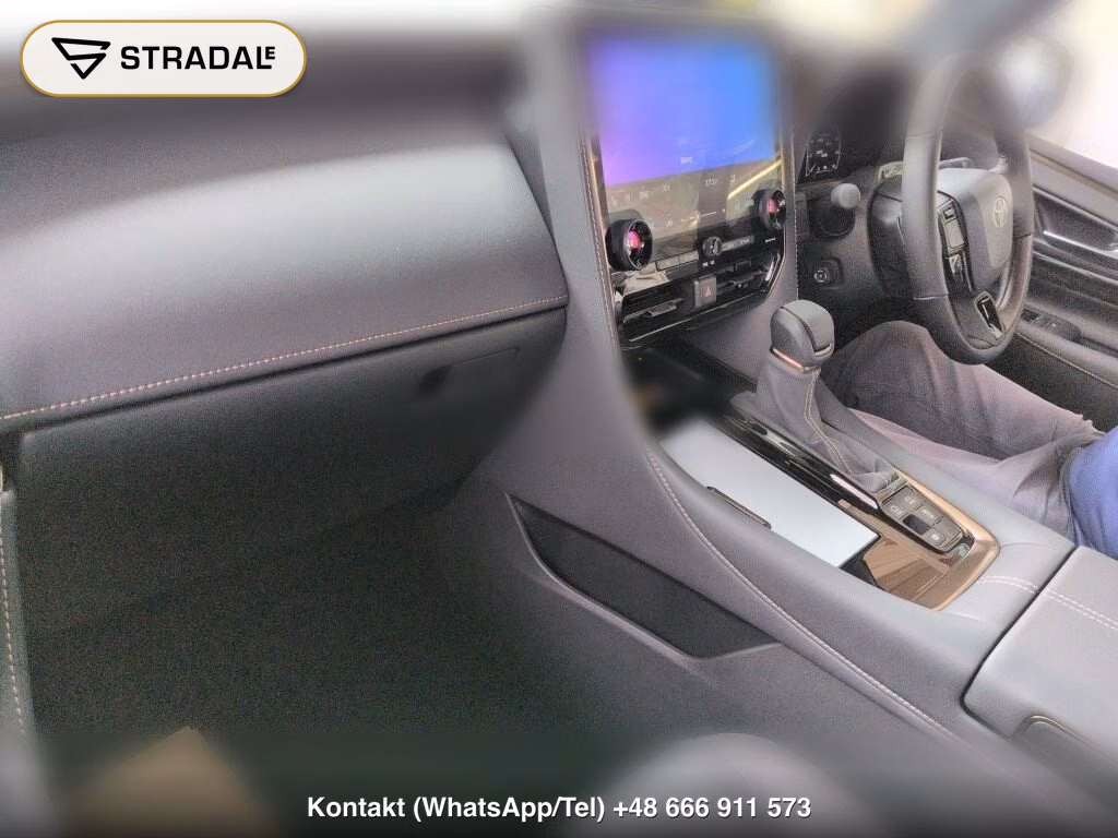 TOYOTA ALPHARD Z, miniaturka 4