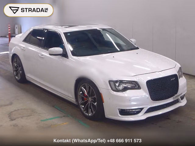 CHRYSLER 300 SRT8 2017, samochód z aukcji Japonii