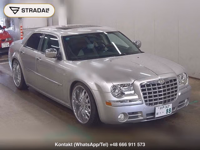 CHRYSLER 300C 3.5 2011, samochód z aukcji Japonii