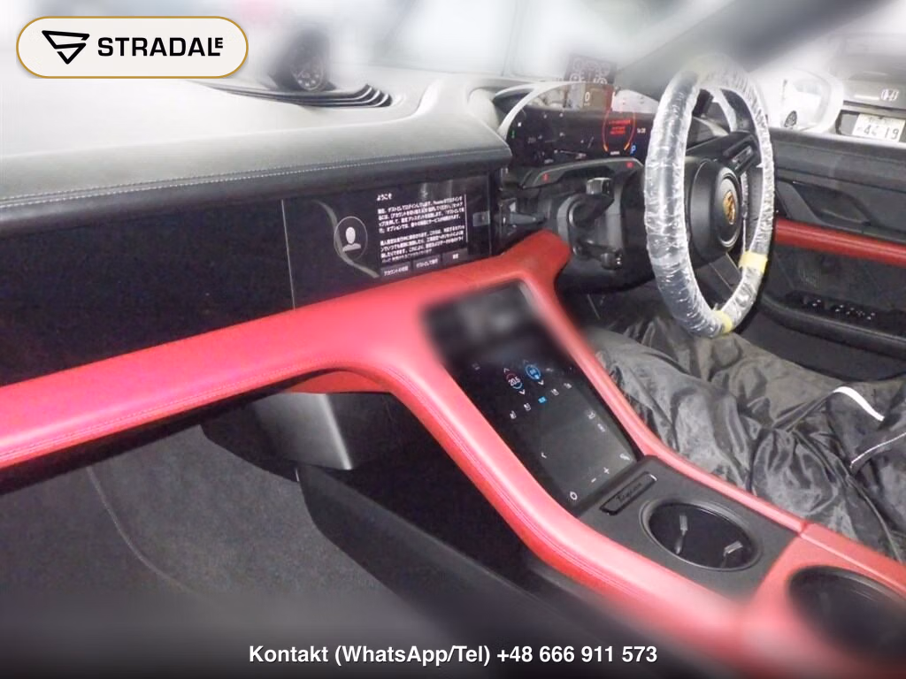 PORSCHE TAYCAN 4D BASE GRADE, miniaturka 4