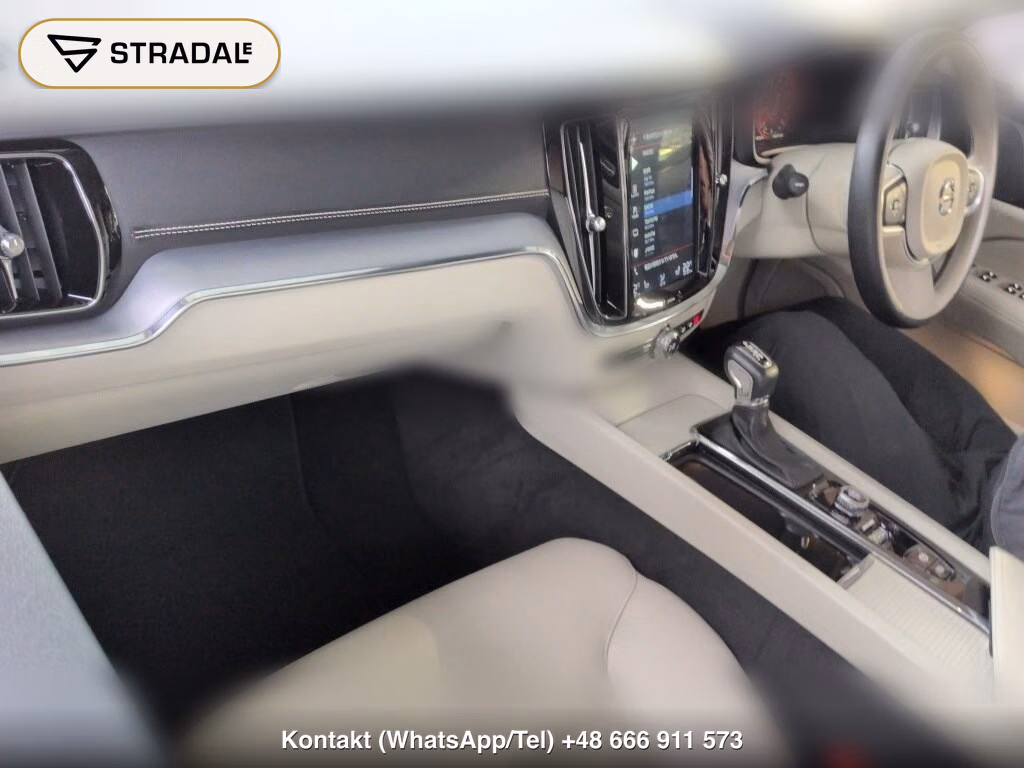 VOLVO V60 T5 MOMENTUM, miniaturka 4