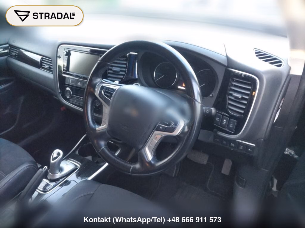 MITSUBISHI OUTLANDER PHEV 4WD G NAVI PACKAGE, miniaturka 4