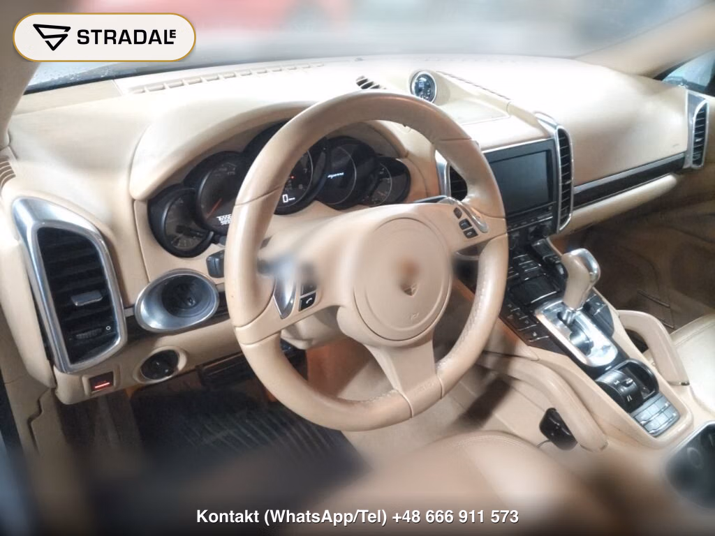PORSCHE CAYENNE 4WD BASE GRADE, miniaturka 4