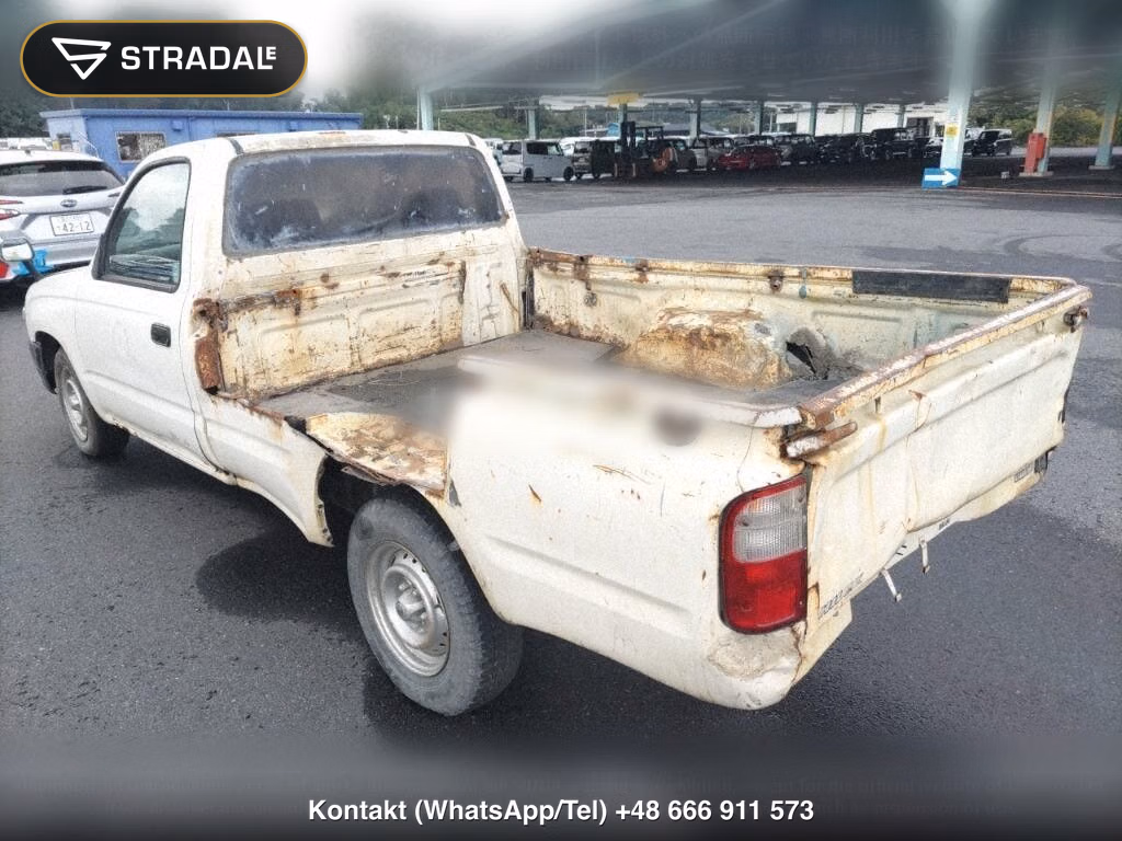 TOYOTA HILUX 2D DX, miniaturka 3