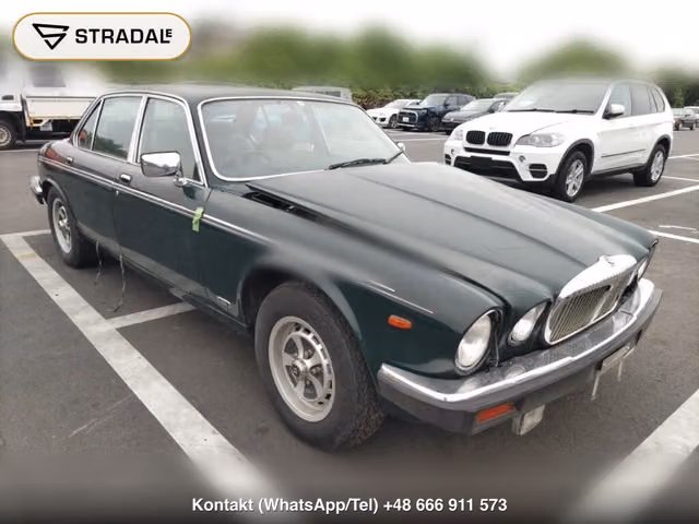 DAIMLER DAIMLER DOUBLE SIX, samochód z aukcji Japonii