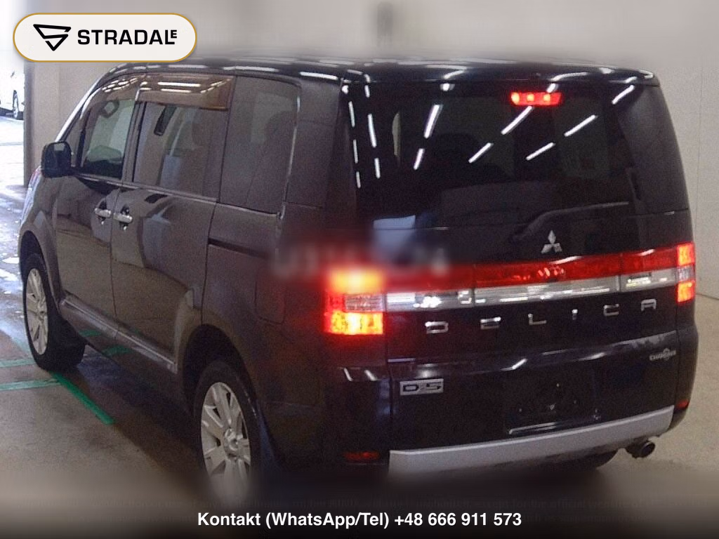 MITSUBISHI DELICA D:5 4WD CHAMONIX, miniaturka 3