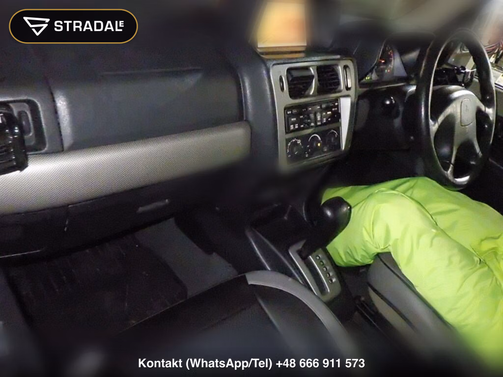 MITSUBISHI PAJERO IO 5D 4WD PEARL PACKAGE NAVI EDITION, miniaturka 4