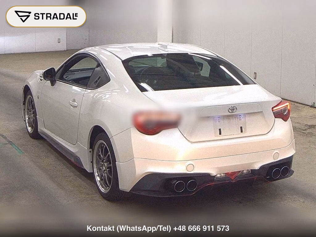 TOYOTA 86 GT, miniaturka 3