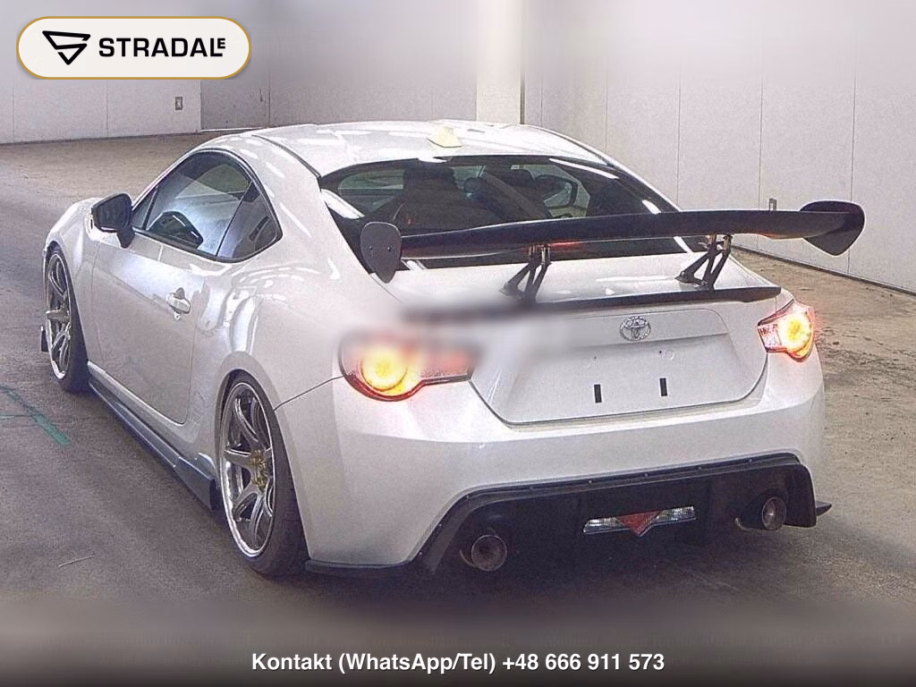 TOYOTA 86 GT, miniaturka 3