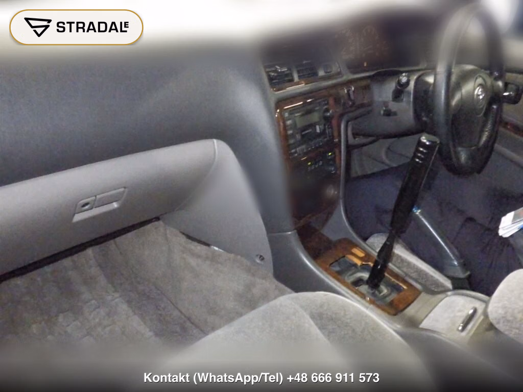 TOYOTA CRESTA 4D EXCEED, miniaturka 4