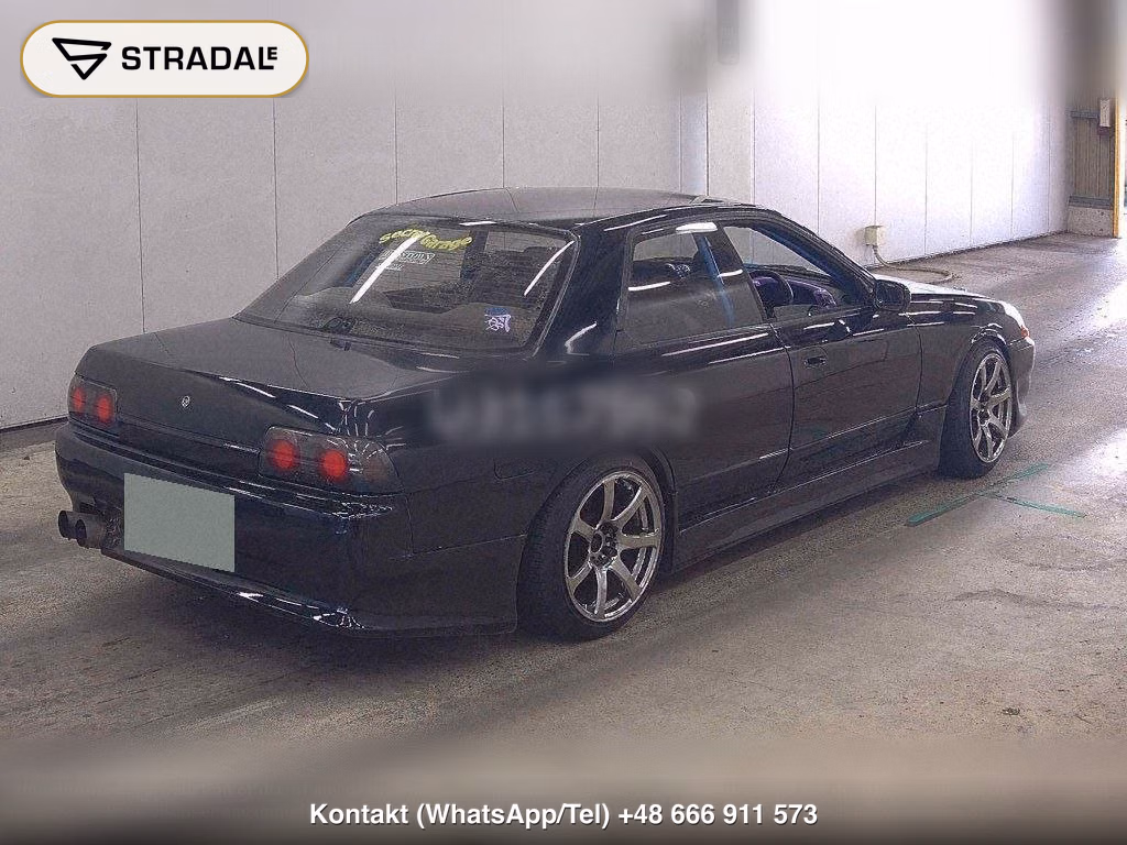 NISSAN SKYLINE 4D, miniaturka 6