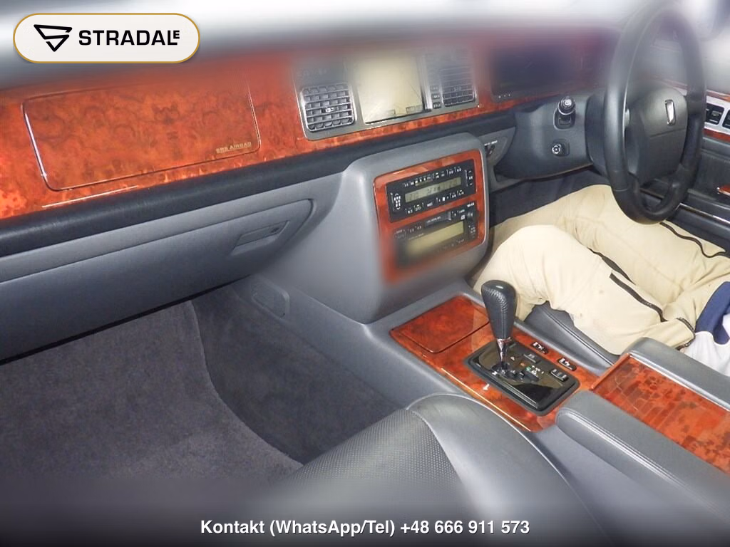 TOYOTA CENTURY 4D, miniaturka 4