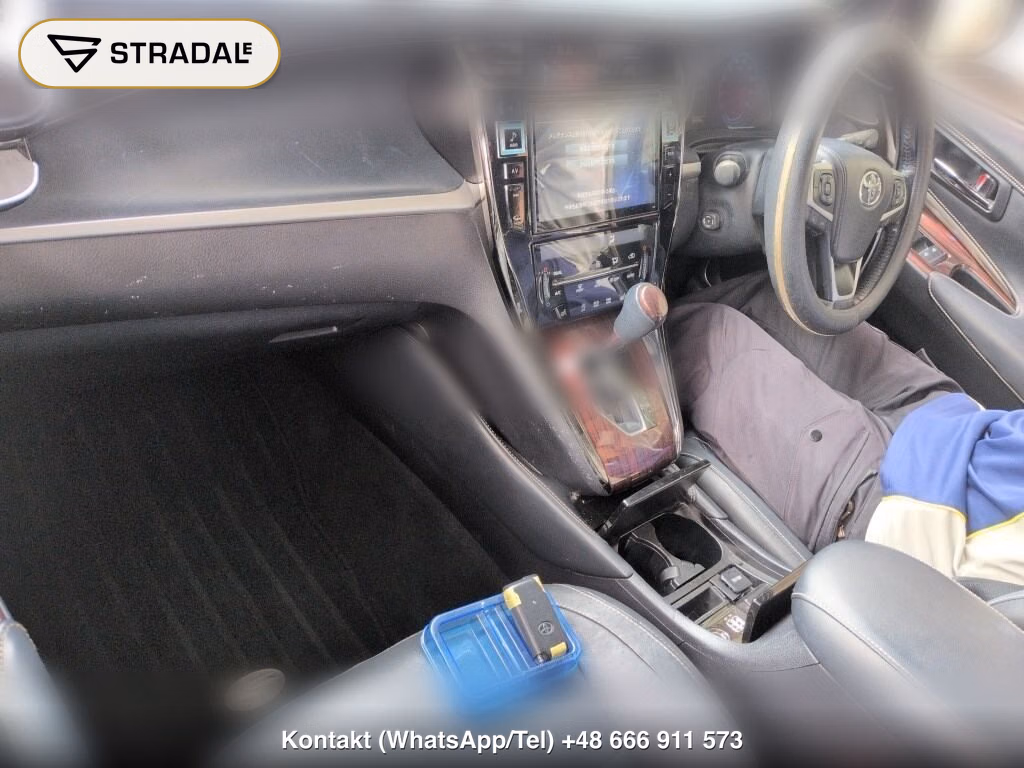 TOYOTA HARRIER 4WD PREMIUM, miniaturka 4