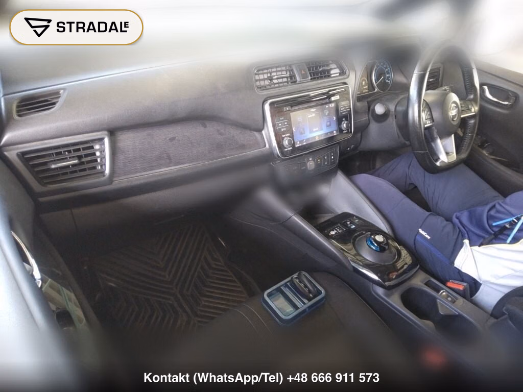 NISSAN LEAF X V SELECTION, miniaturka 4