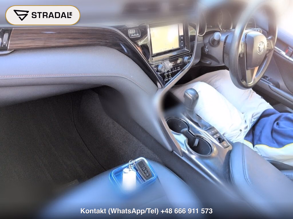 TOYOTA CAMRY 4D X, miniaturka 4