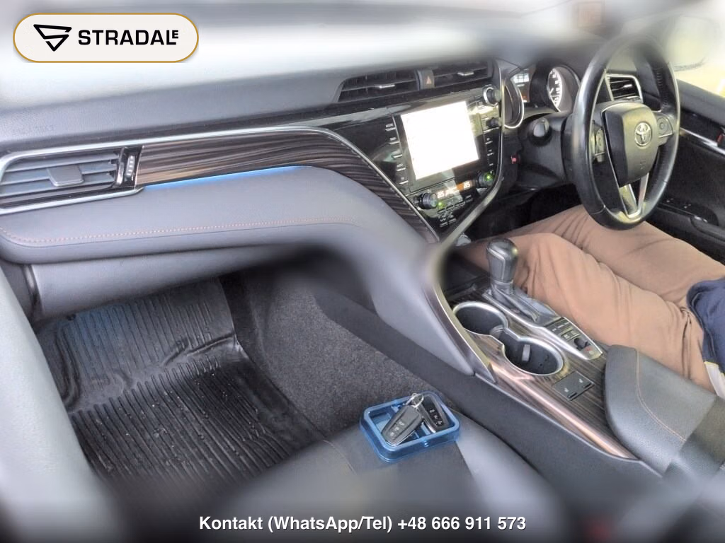 TOYOTA CAMRY 4D G LEATHER PACKAGE, miniaturka 4
