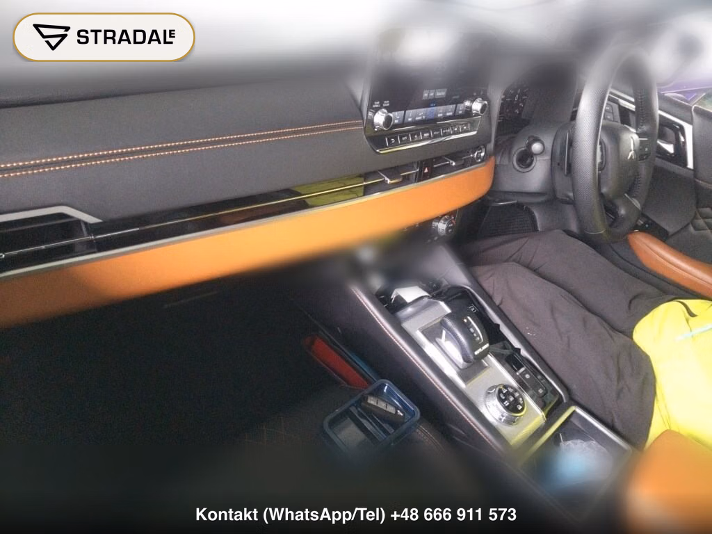 MITSUBISHI OUTLANDER PHEV 4WD P, miniaturka 4