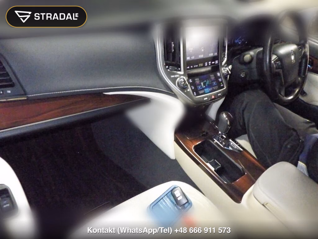 TOYOTA CROWN HYBRID ROYAL SALOON, miniaturka 4