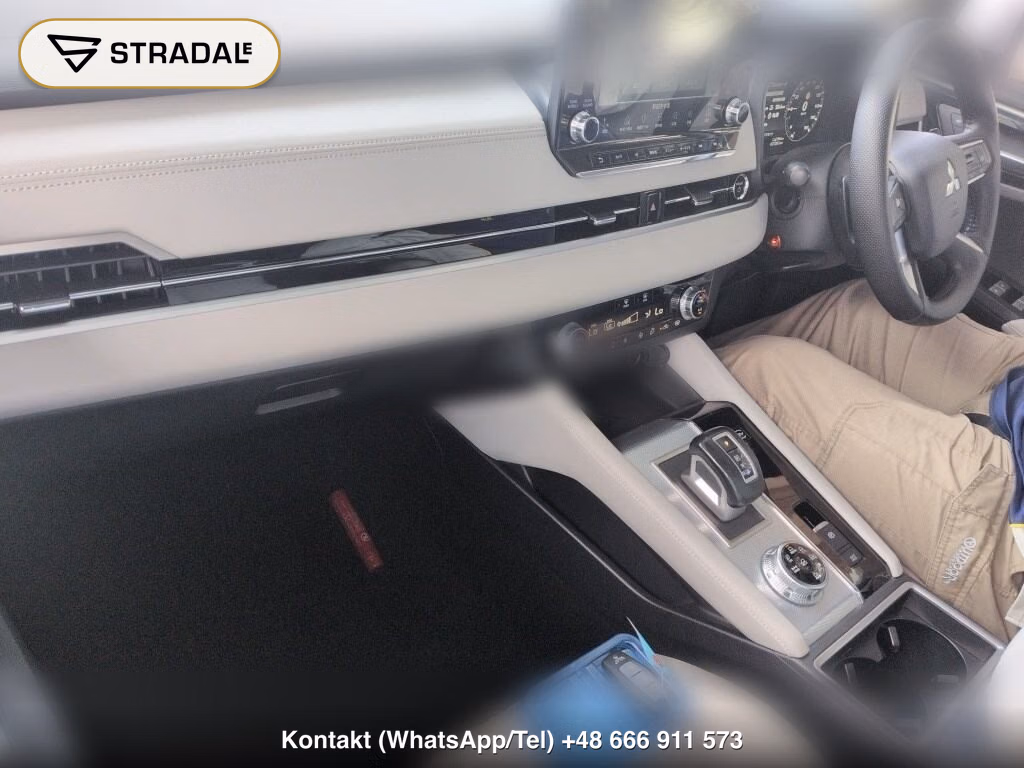 MITSUBISHI OUTLANDER PHEV 4WD P, miniaturka 4