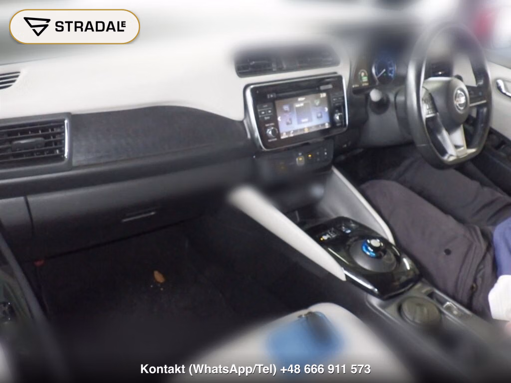 NISSAN LEAF G, miniaturka 4
